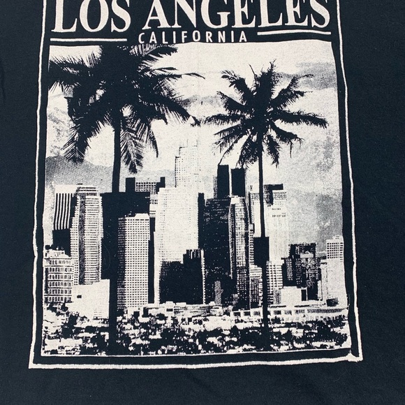 Graphic Tee - Picture 4 of 7